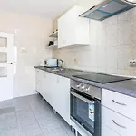 Gorgeous In With Wifi Apartment